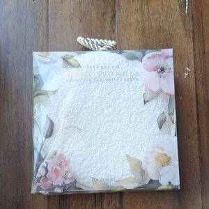 🎁Livegreen Floral Body Sponges 2ct FREE with Bundle Purchase